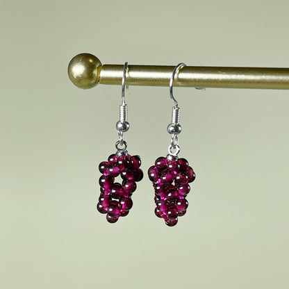Beaded Grape earrings, Fruit earrings, Burgundy beaded earrings, wine lovers gift, beaded earrings, food earrings, autumn jewellery
