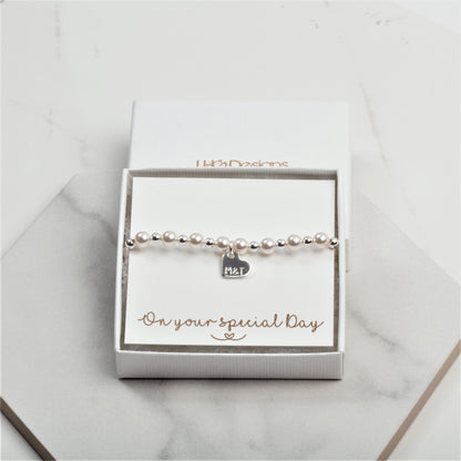Bridal shower gift, Personalised bride to be gift, Personalised pearl bridal bracelet gift, Bride's gift, bride to be bracelet gift,