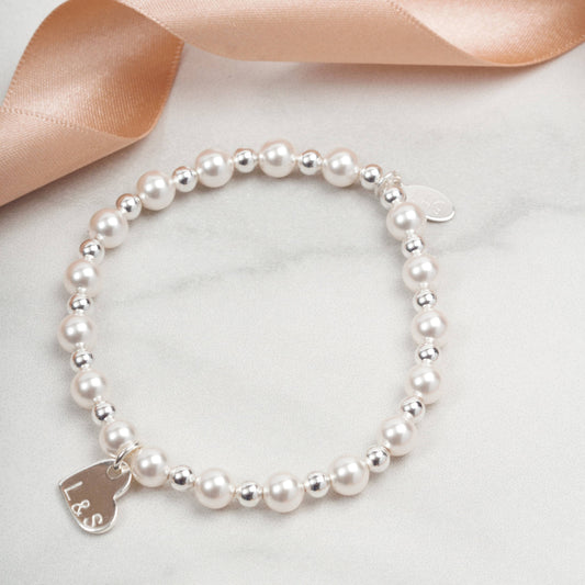 Bridal shower gift, Personalised bride to be gift, Personalised pearl bridal bracelet gift, Bride's gift, bride to be bracelet gift,
