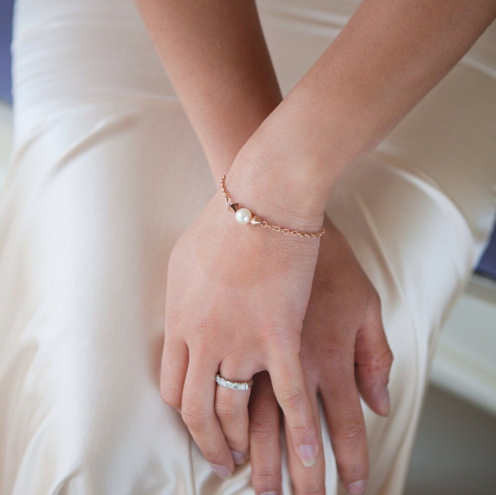 Single Pearl Bracelet, Dainty Pearl Bracelet, Silver Pearl Bracelet, Gold Pearl Bracelet, Rose Gold pearl bracelet, Bridesmaid gift