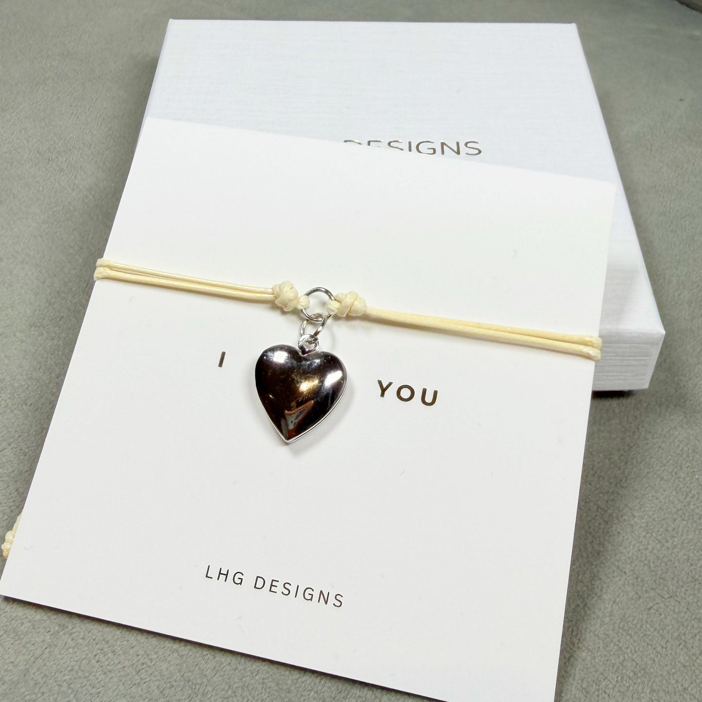 Silver or Gold Heart Locket Cord Bracelet – Valentine’s Day Gift for Her, I Love You Bracelet, Romantic Jewellery Gift, Adjustable Bracelet