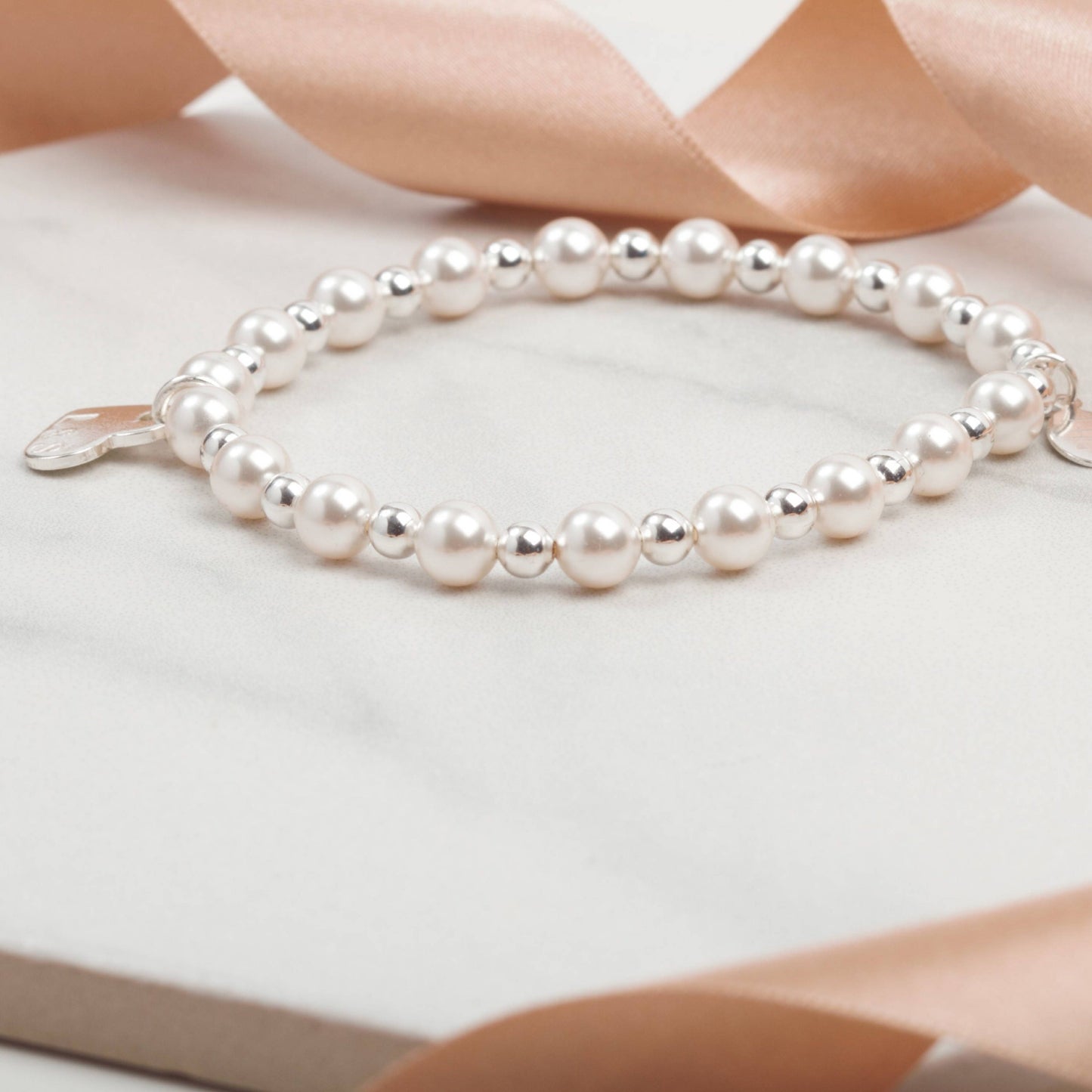 Personalised Swarovski pearl bridal bracelet, gift for bride, bridesmaids, flower girl, First Holy Communion, Confirmation