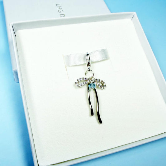 Something blue bow charm gift for bride Bow blue charm for wedding something blue bouquet charm wedding day bridal shower gift blue crystal
